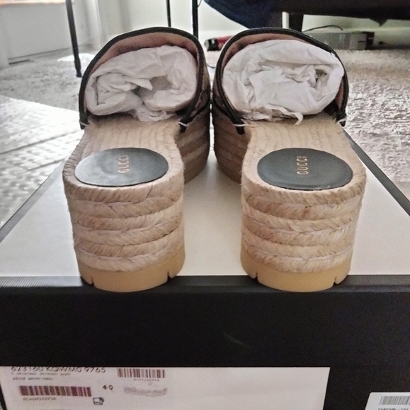 SOLD💥Gucci💥🧡Platforms - Picture 3 of 8